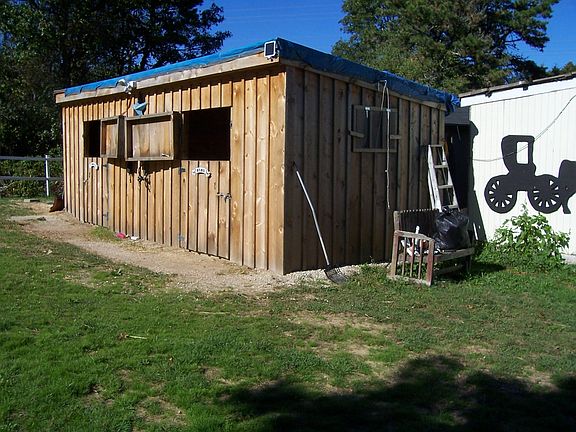 2 stall barn