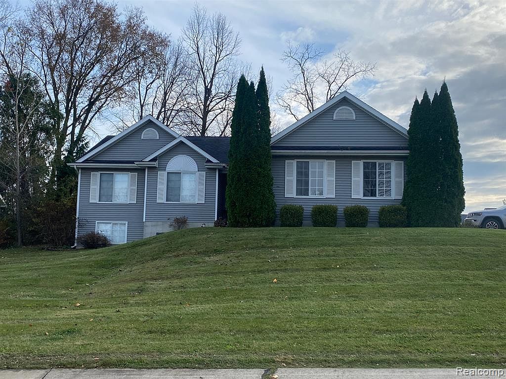 6178 S Pond Point, Grand Blanc, MI 48439 Zillow