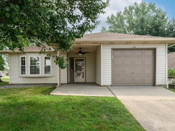 65 Lake View Ter, Columbus, NJ 08022