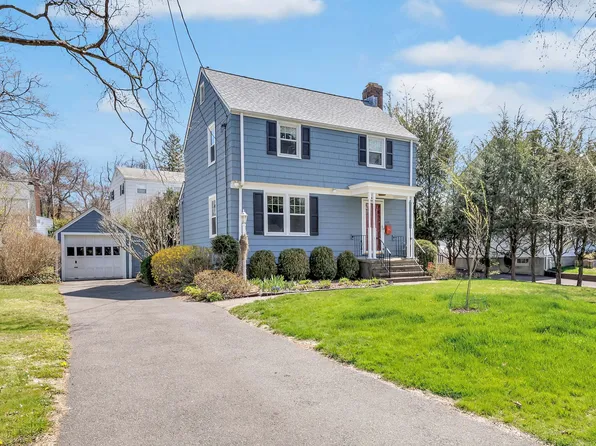 445 Wilson Street, Fairfield, CT 06825