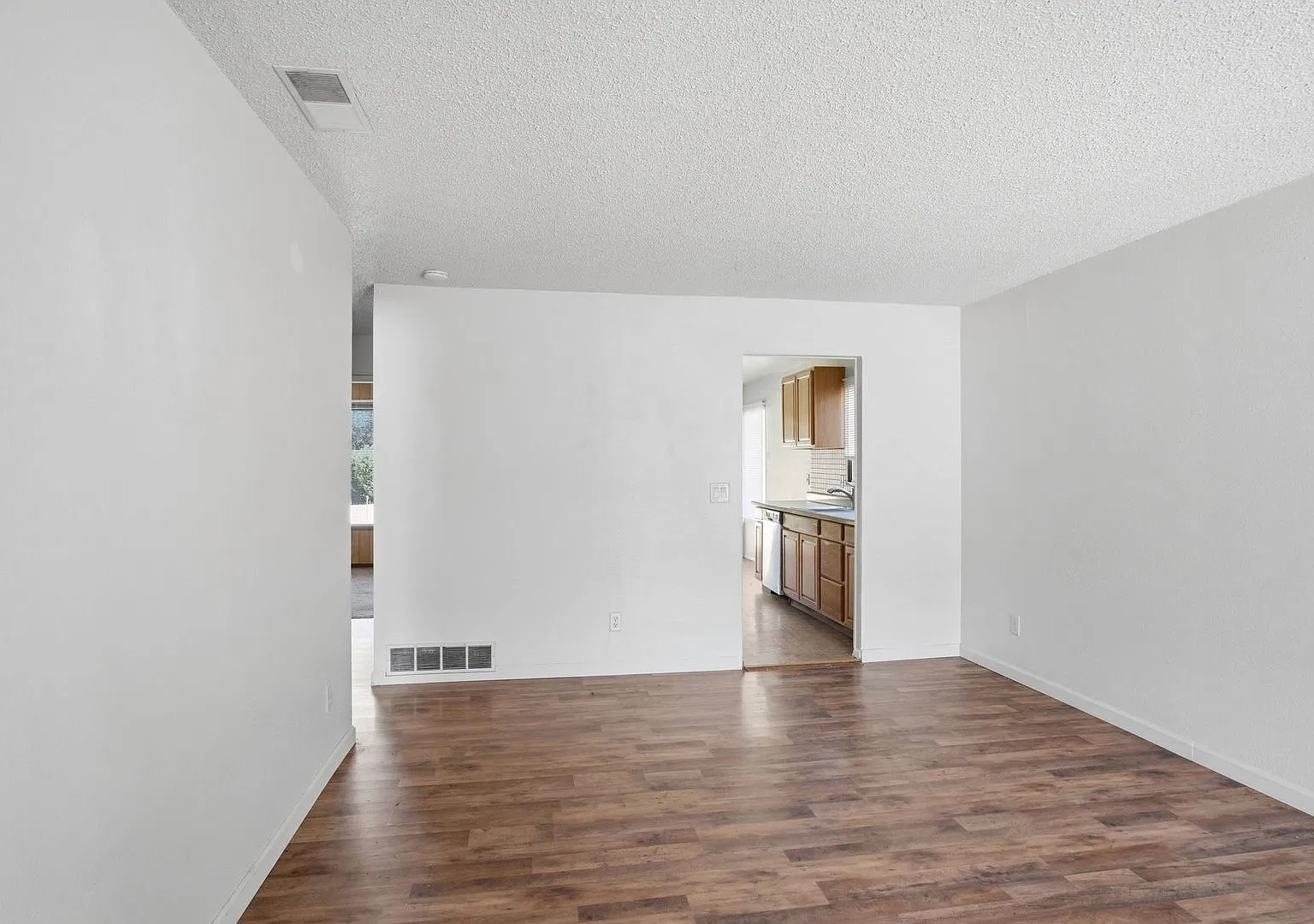 912 Feather Drive — Photo 3