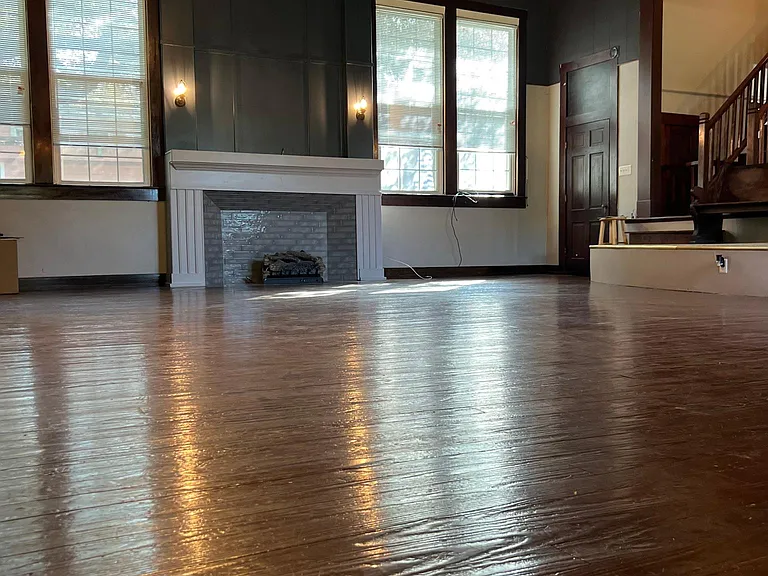 17302 James St — Photo 19