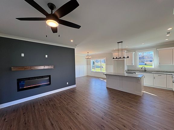 3rd image of 7116 Old Cleveland Pike #1