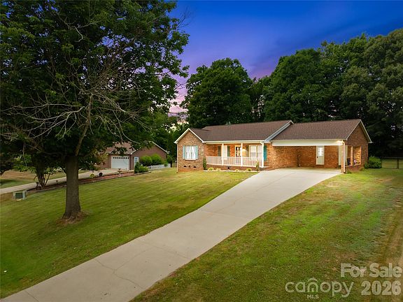 4th image of 156 Doe Trail Ln