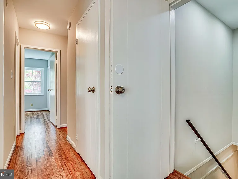 7430 Hastings St — Photo 23