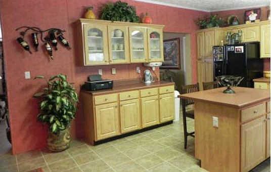 4th image of 215 NE Weeping Willow Ln
