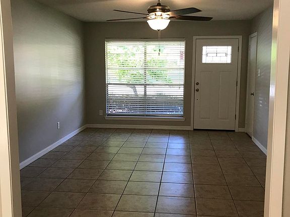 4th image of 12417 Cambridge Blvd