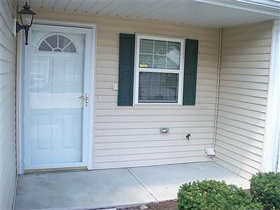 3rd image of 7500 Willow Woods Dr #8-A