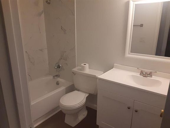 4th image of 615 Colonial Dr #16-1