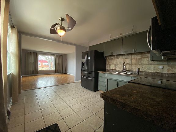 5th image of 185 Serena Dr