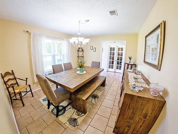 4th image of 4035 Sage Trail Dr