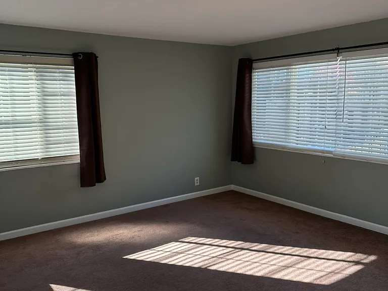 2930 Macarthur Blvd #4 — Photo 12