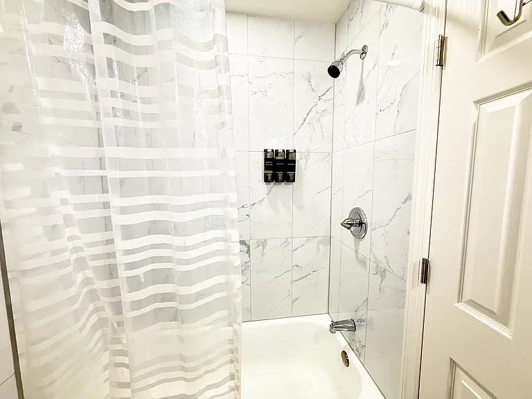 102 Nelson Ave #2 — Photo 40