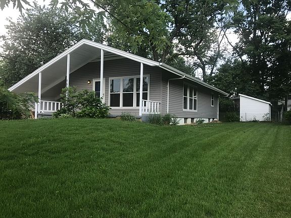 2nd image of 758 Montego Dr