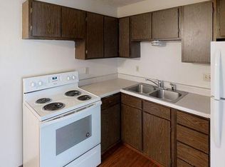 4101 S West Ave APT 4, Sioux Falls, SD 57105