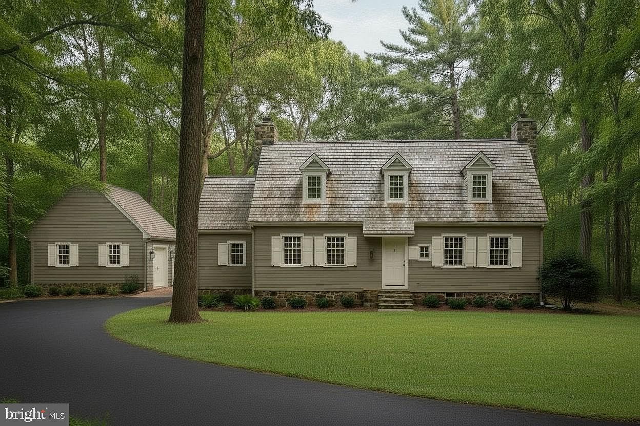 86 Brownstone Ln