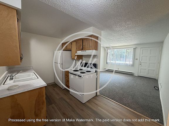3rd image of 604 W King St #17