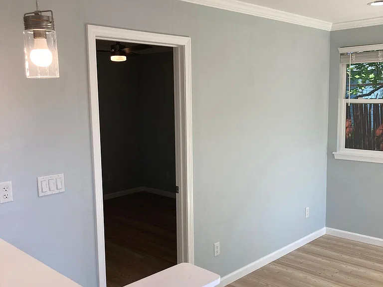1019 Hoitt Ave #B — Photo 8