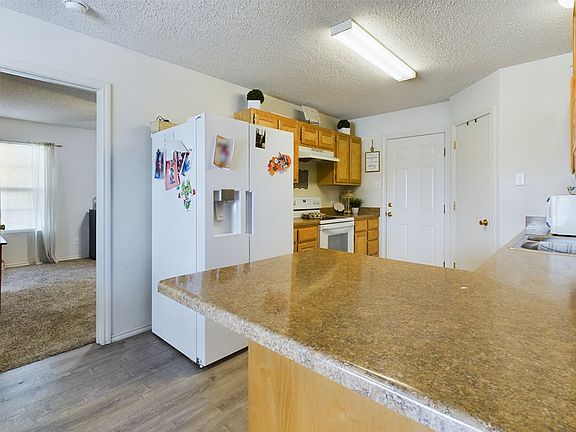 4th image of 1309 Elmo Ln