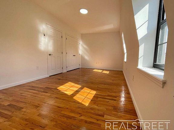 5th image of 695 Quincy St Floor 3