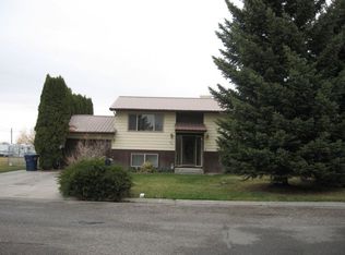 575 N Lawn Dale Dr, Idaho Falls, ID 83401