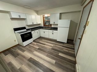 1457 W Lake Rd #3, Murphysboro, IL 62966