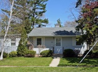 527 Phoenix St, Delavan, WI 53115