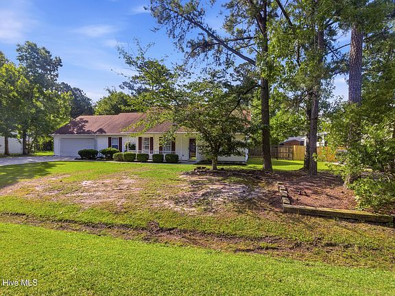 3rd image of 111 Jacqueline Drive