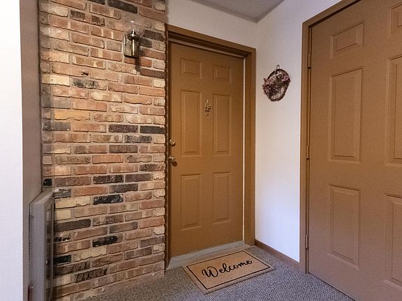 2nd image of 3245 17th Ave S APT 103