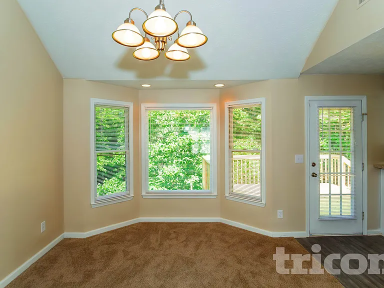 1320 Timber Walk Dr — Photo 3