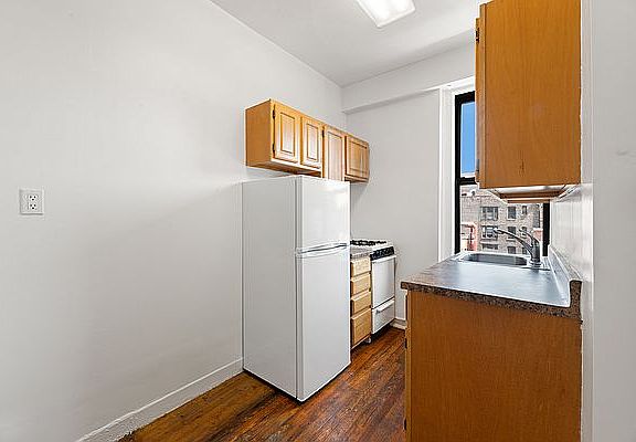5th image of 103 Avenue A Front 2F