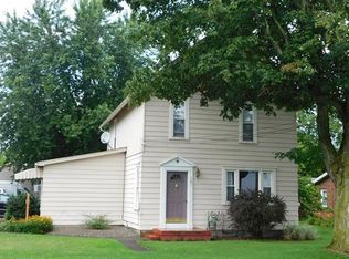 303 E Prairie St, Harrisville, PA 16038