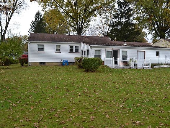 2nd image of 3365 Myrwood Ln