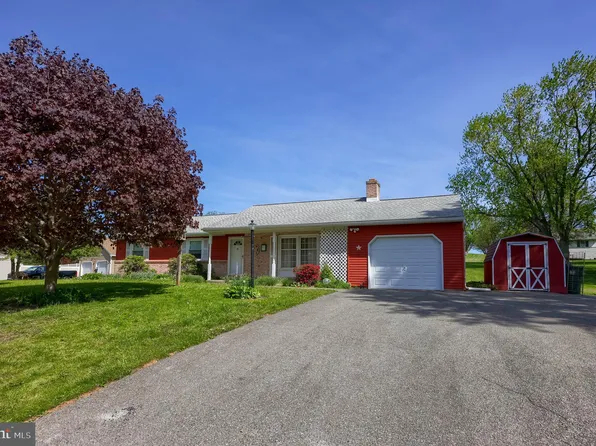 14 Springside Dr, Quarryville, PA 17566