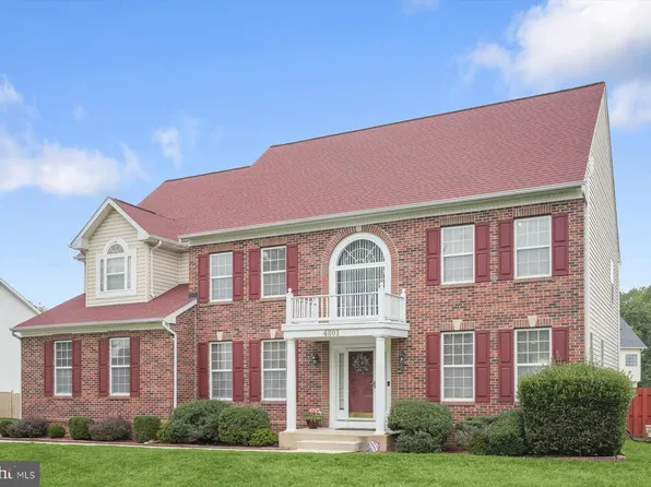 4801 Balmoral St, White Plains, MD 20695