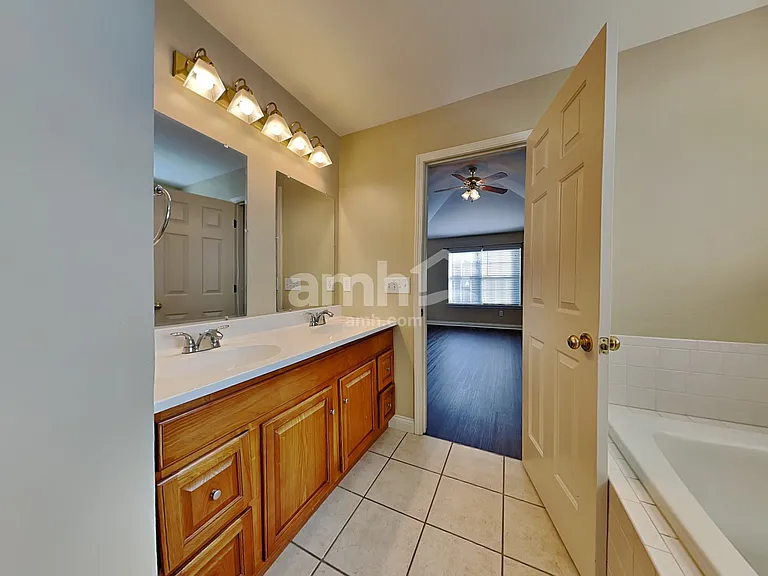 4455 Hackberry Ct — Photo 12