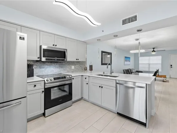 4975 Sandra Bay DR #103, NAPLES, FL 34109