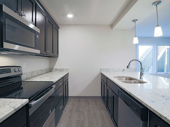 3rd image of 408 W Green St #B1