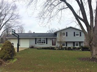 12475 Lawnwood St NW, Massillon, OH 44647