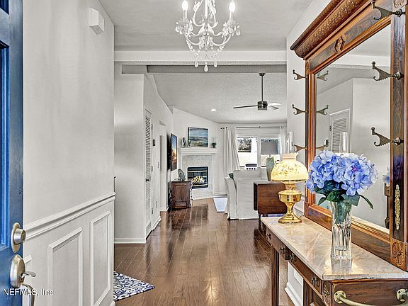 3rd image of 4659 FOREST GLEN Court