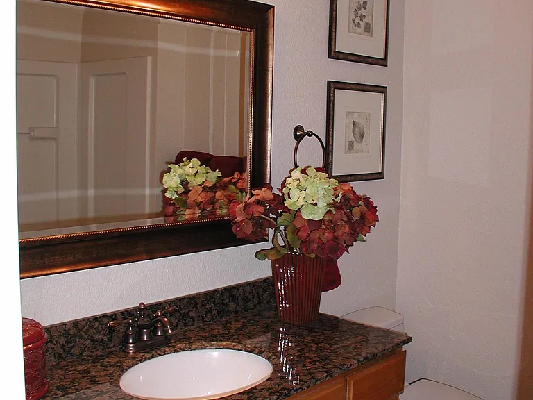 212 Brookdale Dr — Photo 8