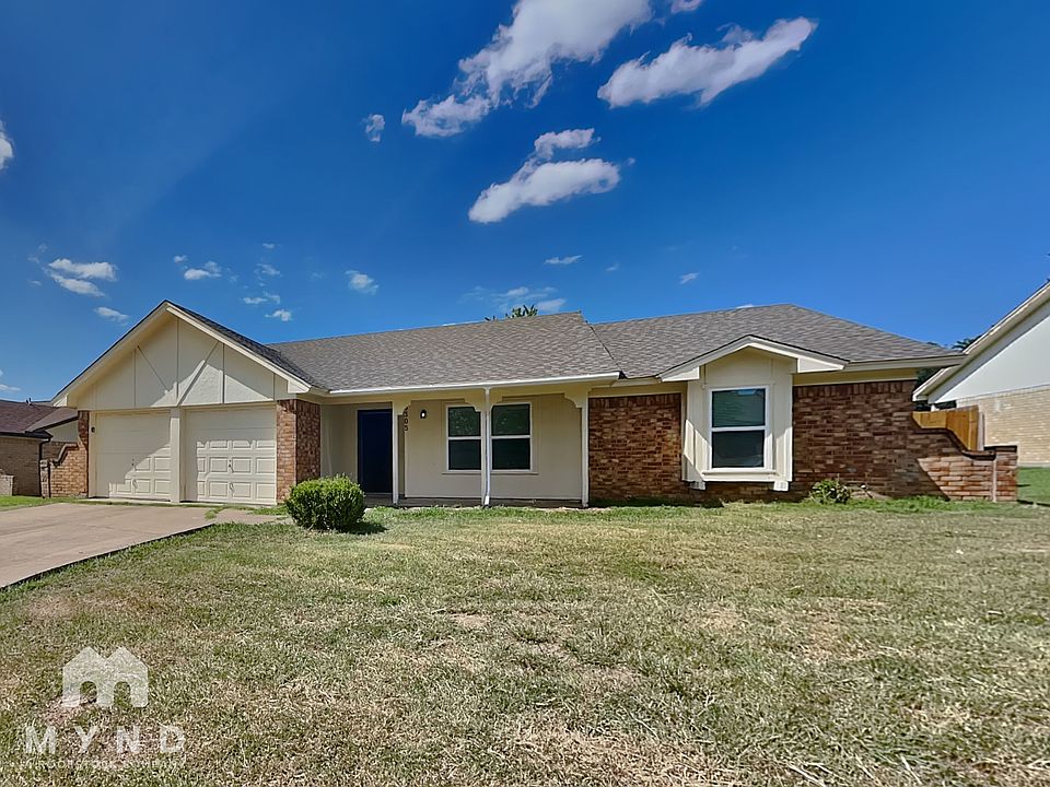 1st image of 3305 Heritage Ln