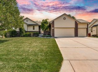 2119 E Timber Lane Cir, Derby, KS 67037