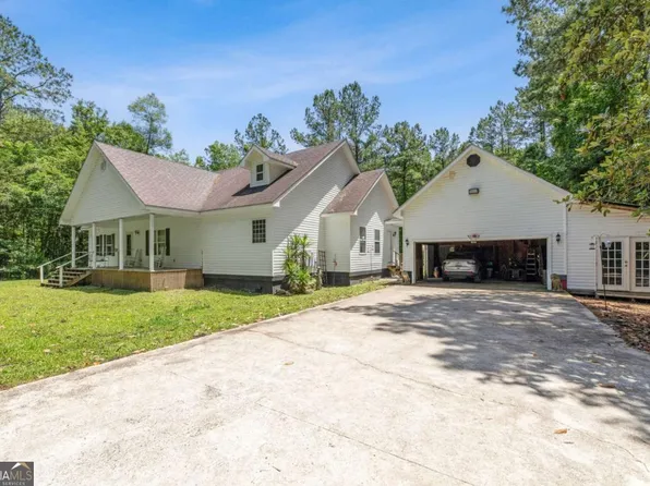 389 Magnolia Dr, Waverly, GA 31565