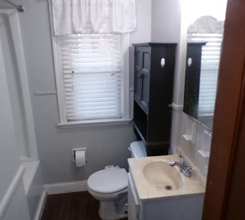 5th image of 28 E Kanawha Ave