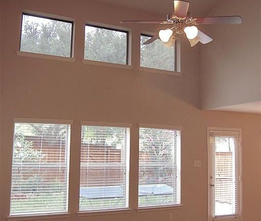 5th image of 308 Phoebe Dr