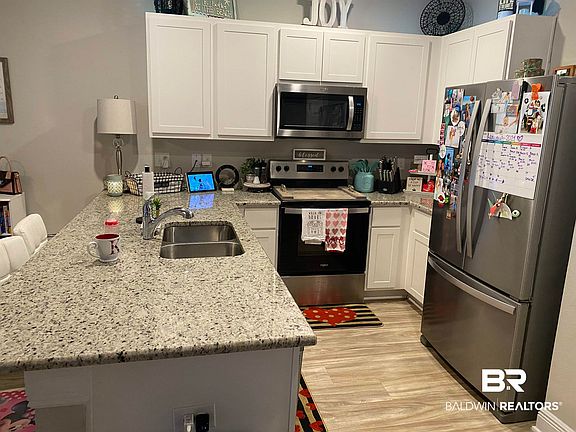 3rd image of 26952 Spyglass Dr #26952