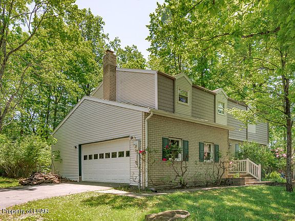 3rd image of 7 Highland Cir
