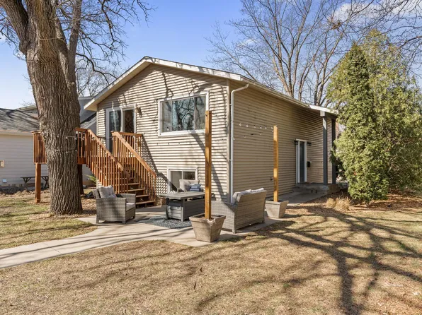 4886 Bloom Ave, White Bear Lake, MN 55110