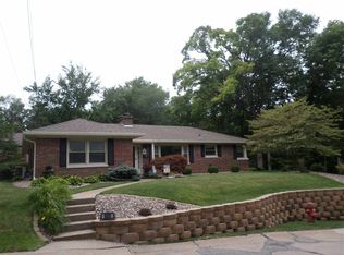 900 22nd Ave, East Moline, IL 61244